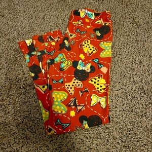 Lularoe Disney leggings. EUC. OS.